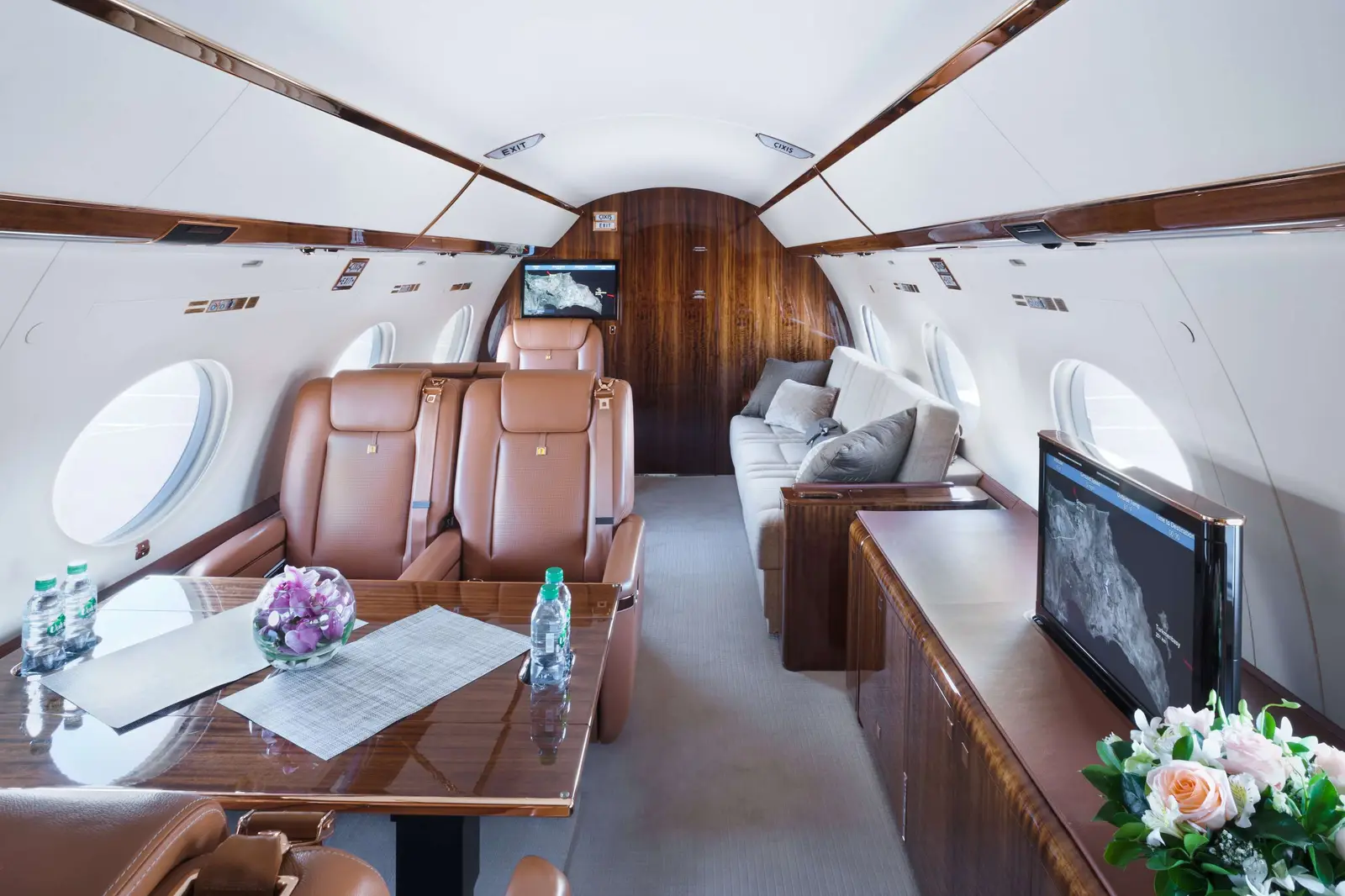 Gulfstream G650 4K-ASG operated by ASG Business Aviation photo 2