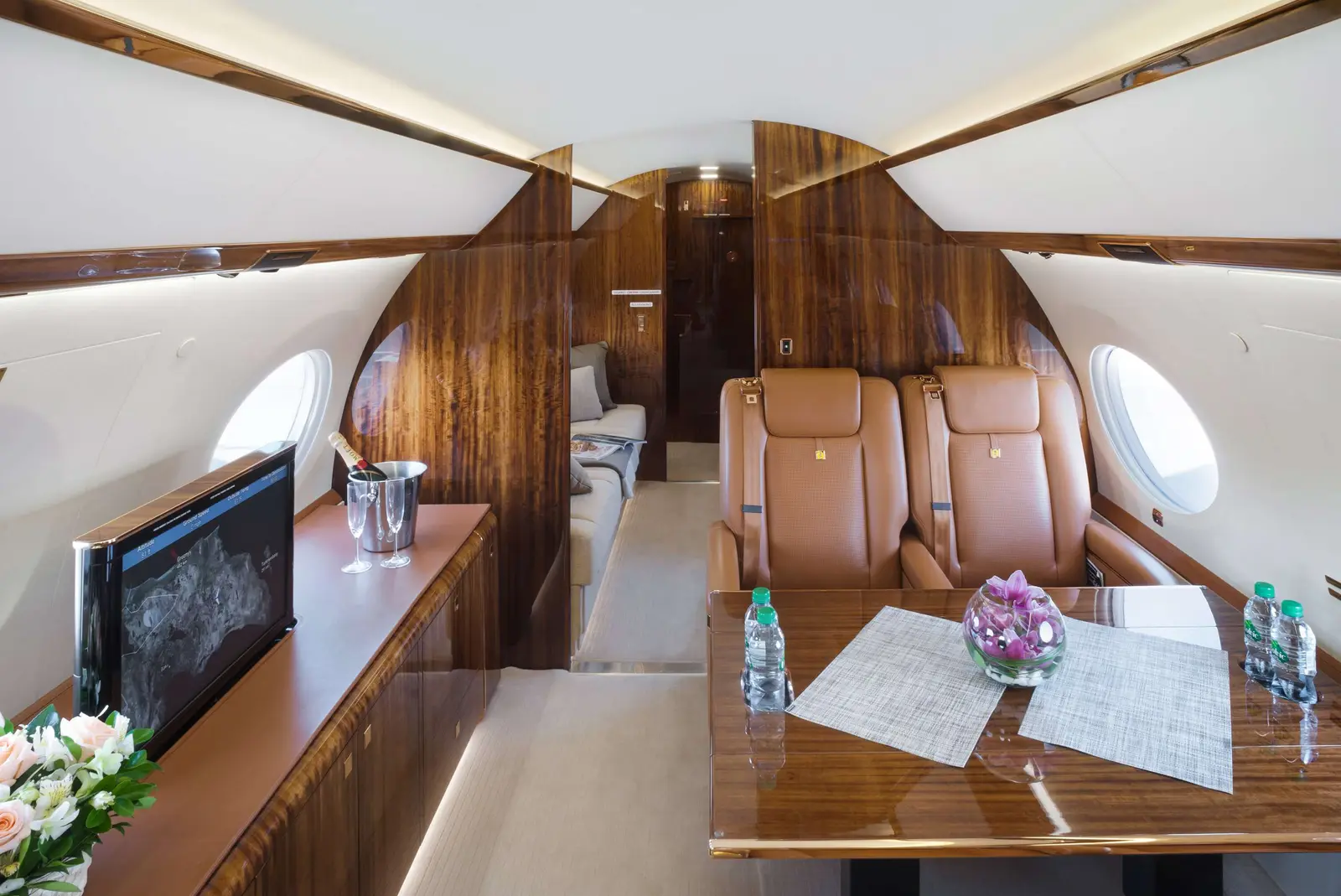 Gulfstream G650 4K-ASG operated by ASG Business Aviation photo 4
