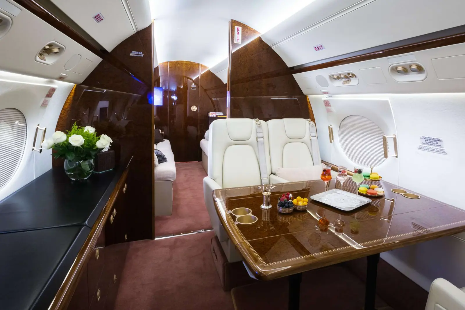 Gulfstream G550 4K-JJ888 operated by ASG Business Aviation photo 3