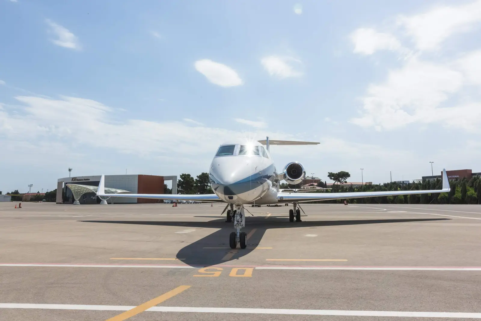 Gulfstream G550 4K-JJ888 operated by ASG Business Aviation photo 4