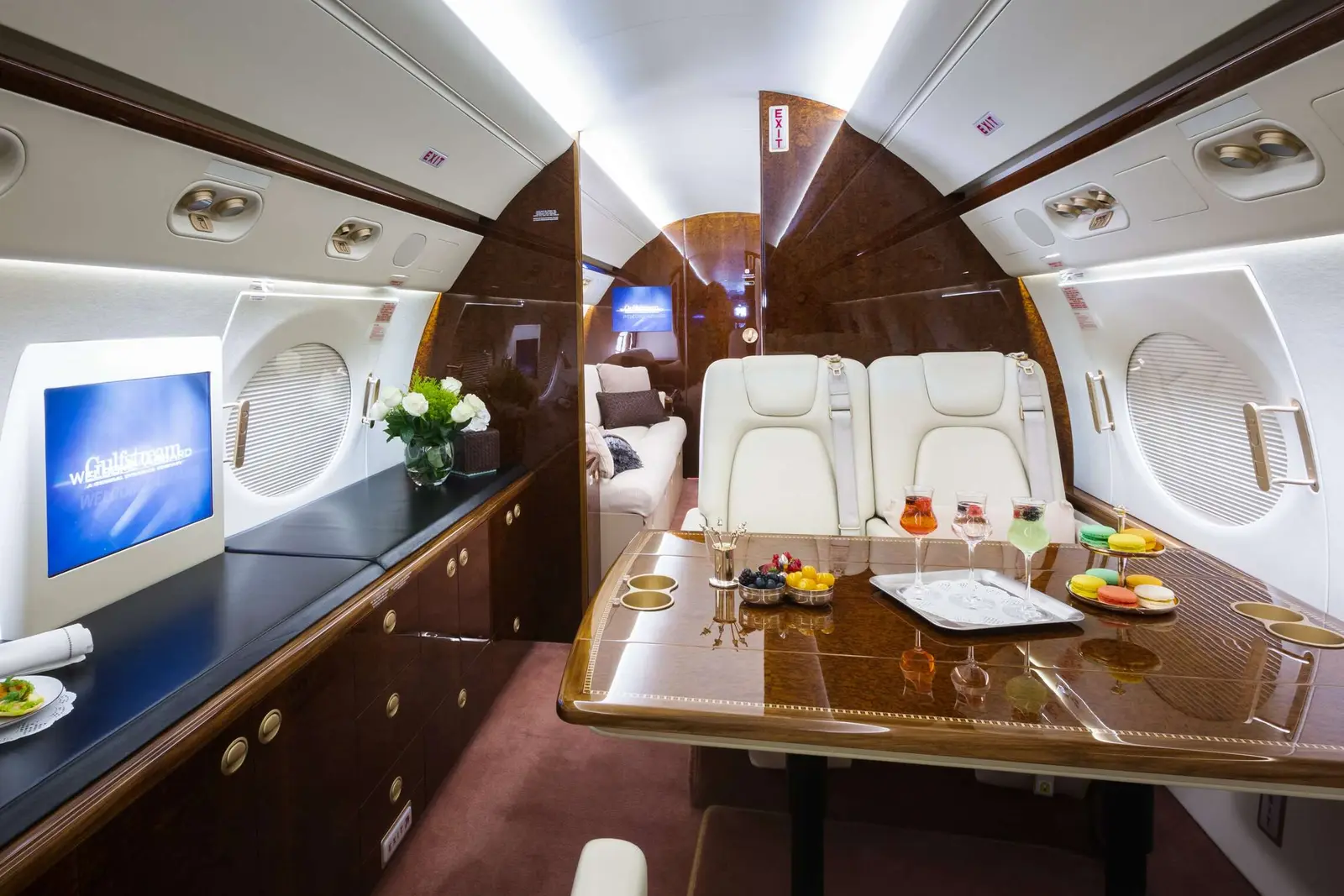 Gulfstream G550 4K-JJ888 operated by ASG Business Aviation photo 6