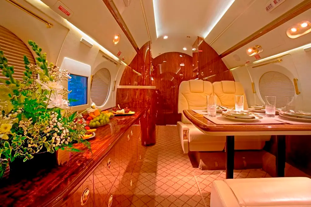 Gulfstream IV-SP 4X-CPX operated by LynxJet - Private Flights Ltd photo 3