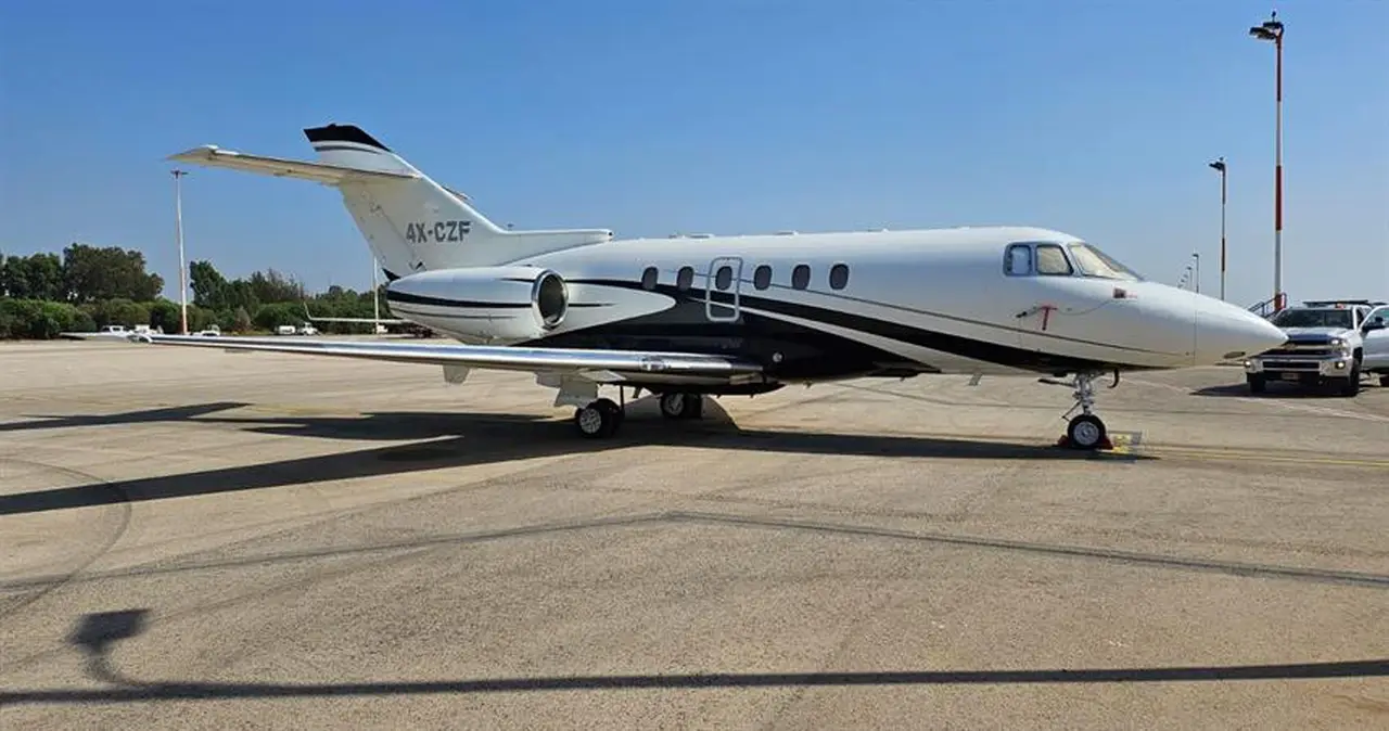 Beechcraft Hawker 800XPi 4X-CZF operated by Arrow Aviation Israel, exterior