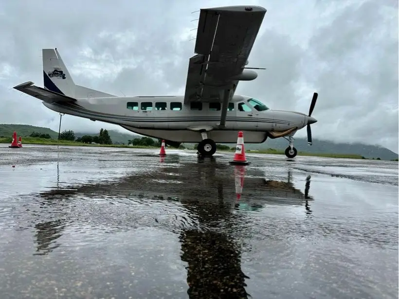 Cessna 208B Grand Caravan 5H-AAC operated by Auric Air Services photo 3