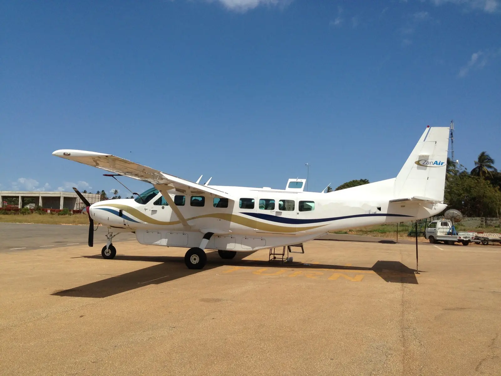 Cessna 208B Grand Caravan 5H-CAT operated by ZanAir photo 5