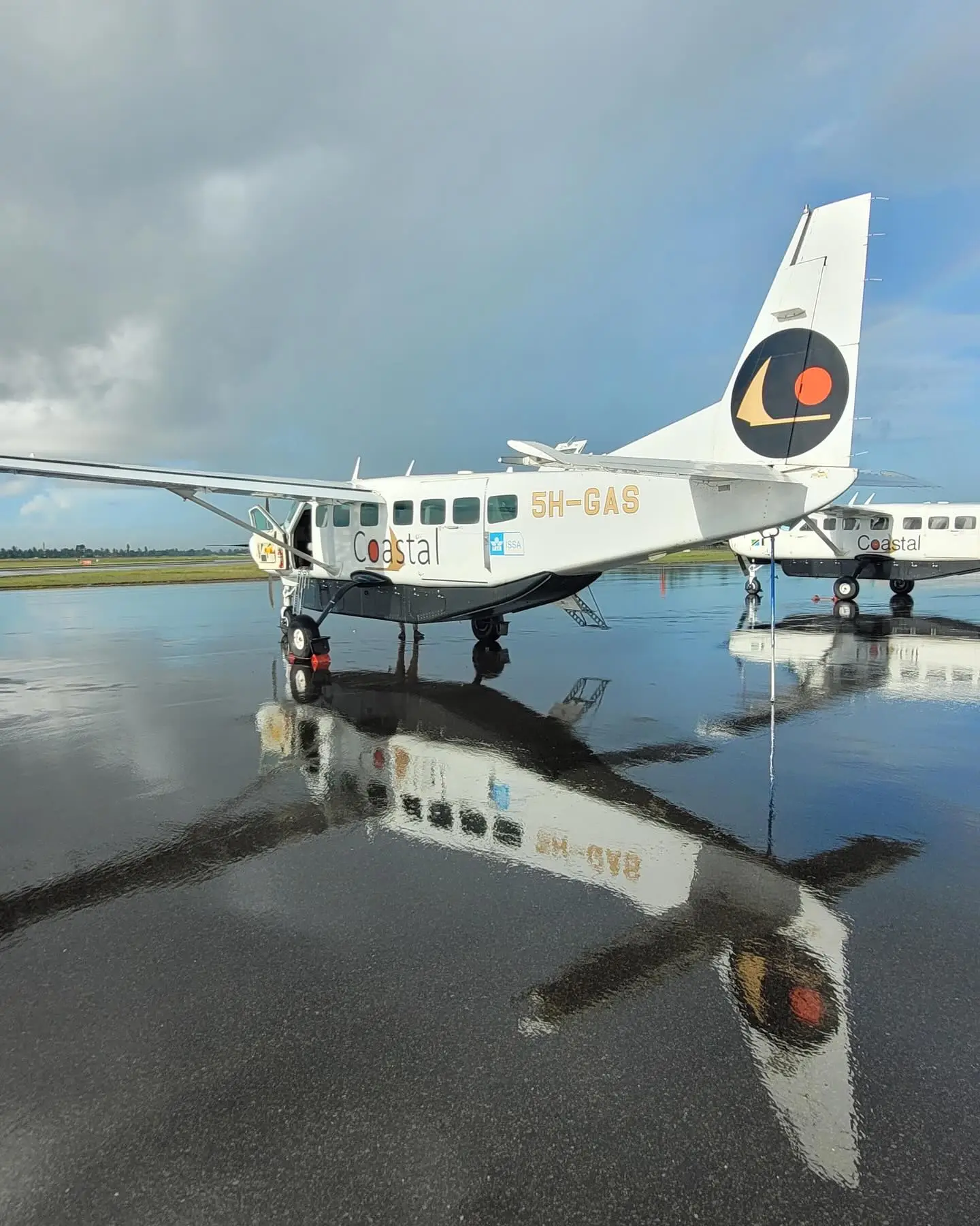 Cessna 208B Grand Caravan EX 5H-GAS operated by Coastal Aviation photo 3