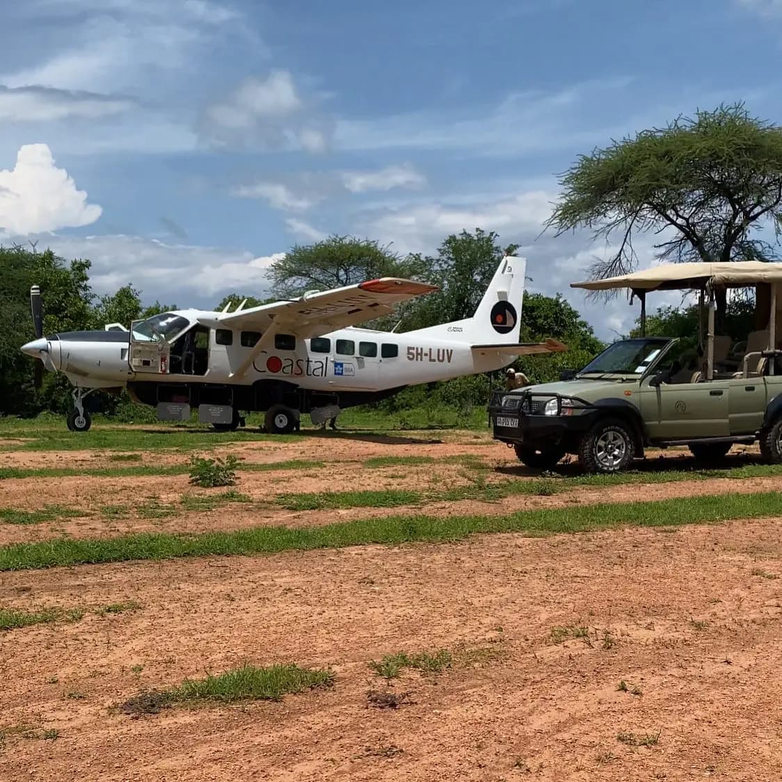 Cessna 208B Grand Caravan 5H-LUV