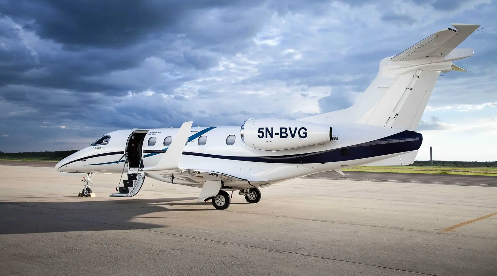 Embraer Phenom 300 5N-BVG operated by ANAP Jets, exterior