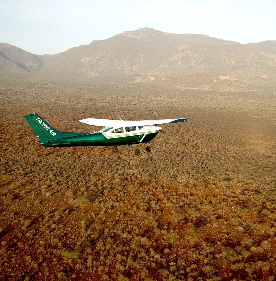 Cessna 182 5Y-BOW operated by Tropic Air photo 2