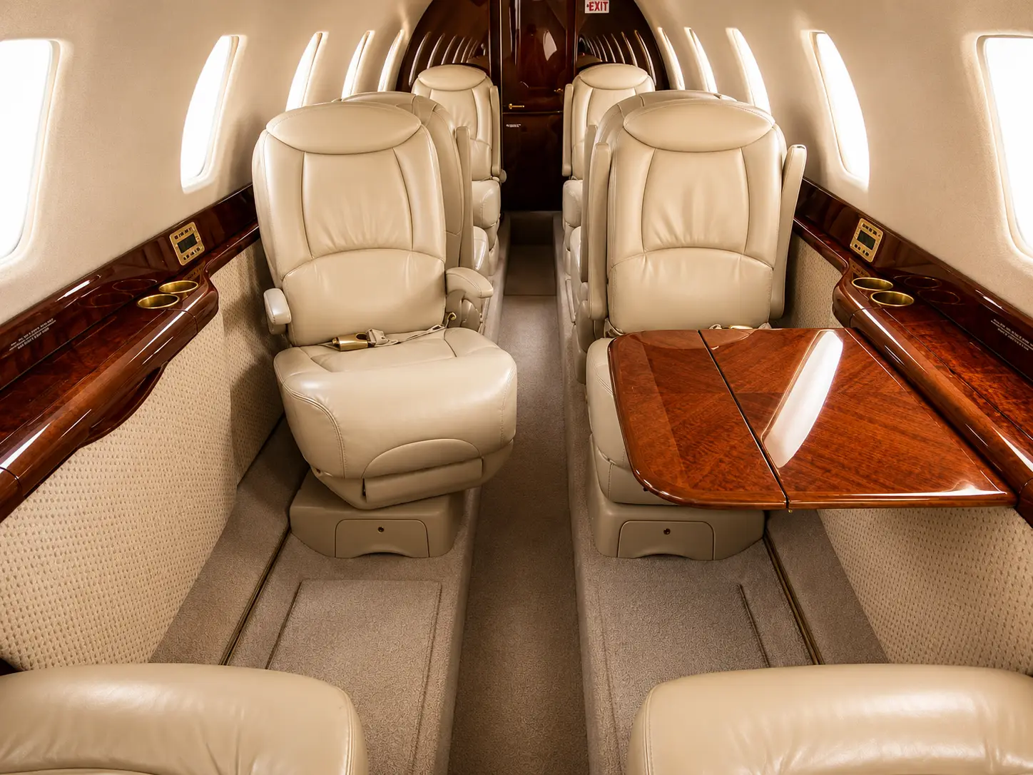 Cessna Citation Sovereign 5Y-FDG operated by Gayo Aviation photo 3