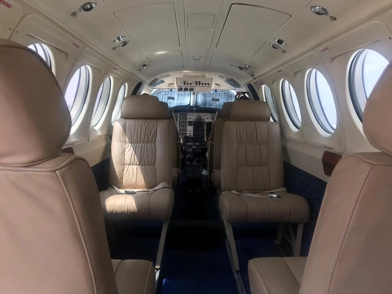 Beechcraft King Air B200 5Y-JJZ operated by Phoenix Aviation photo 2