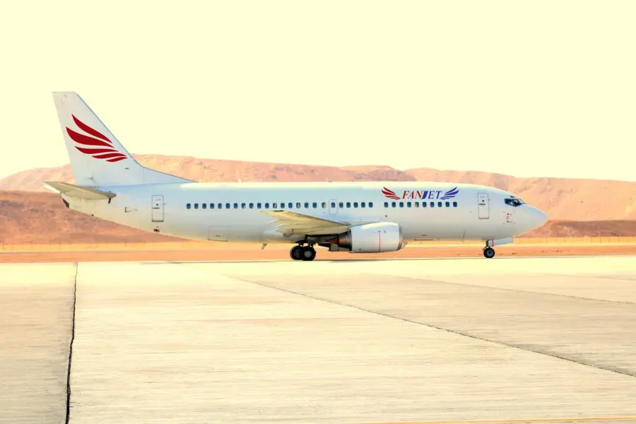 Boeing 737-300 5Y-KQB operated by Fanjet Express, Ltd. photo 2