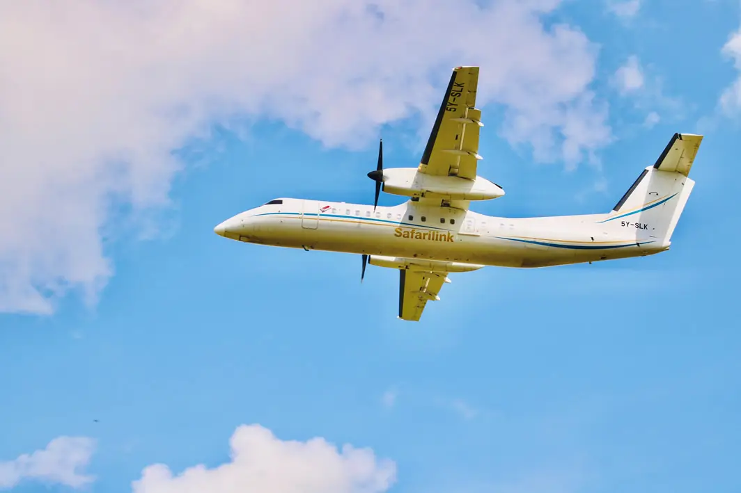 De Havilland DHC-8-315 5Y-SLK operated by Safarilink, exterior