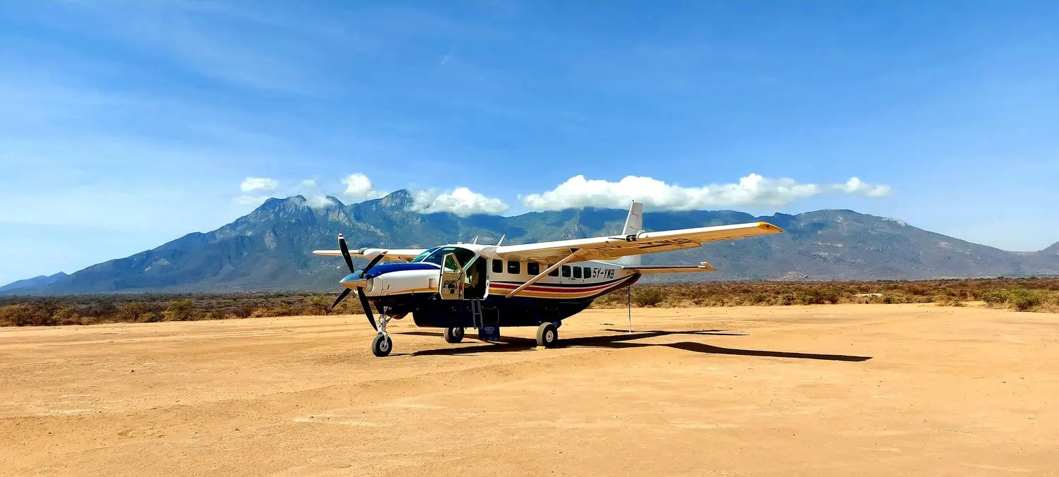 Cessna 208B Grand Caravan EX 5Y-YWB operated by Yellow Wings Air Services photo 3