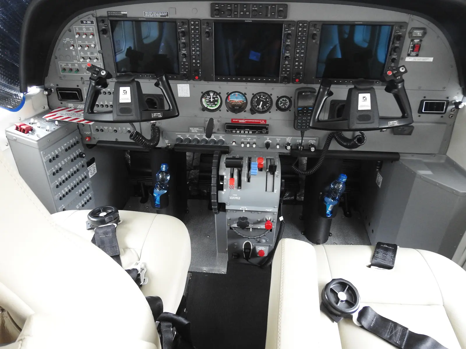 Cessna 208B Grand Caravan 5Y-ZBH operated by Z.Boskovic Air Charters Ltd photo 3