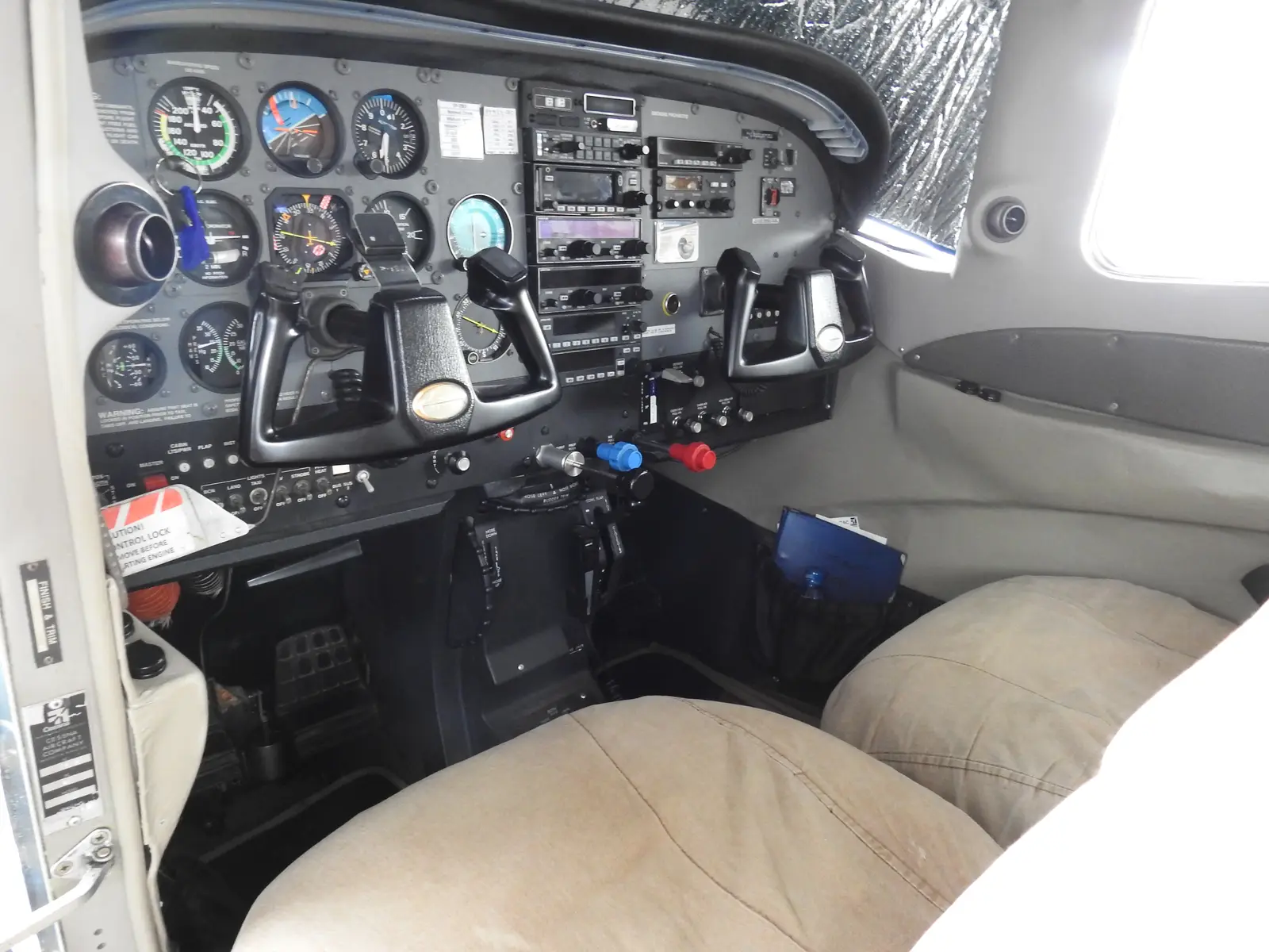 Cessna 208B Grand Caravan 5Y-ZBN operated by Z.Boskovic Air Charters Ltd photo 3