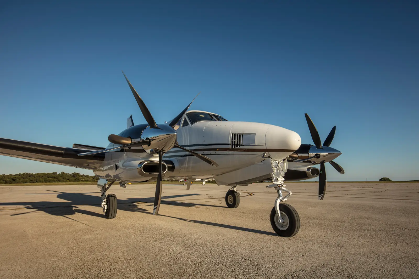Beechcraft King Air C90B 9A-SET operated by Airport Mali Losinj Ltd. photo 3