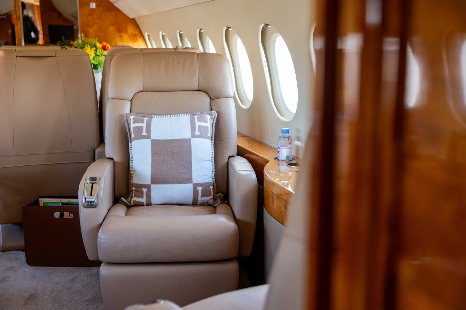Dassault Falcon 900DX 9H-1MLK operated by Skyfirst Ltd photo 5