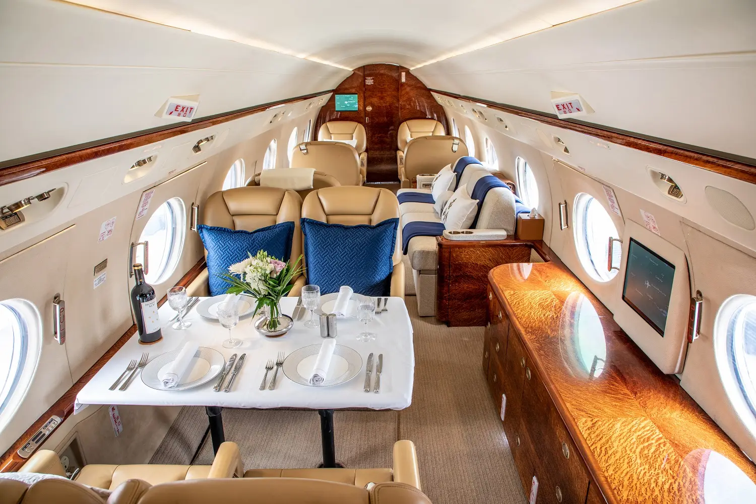 Gulfstream G450 9H-AMO operated by Gestair photo 3