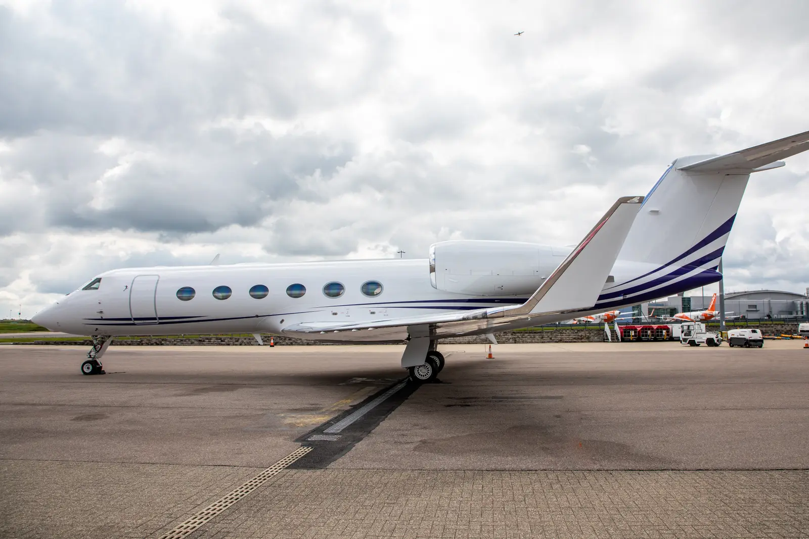Gulfstream G450 9H-AMO operated by Gestair photo 4