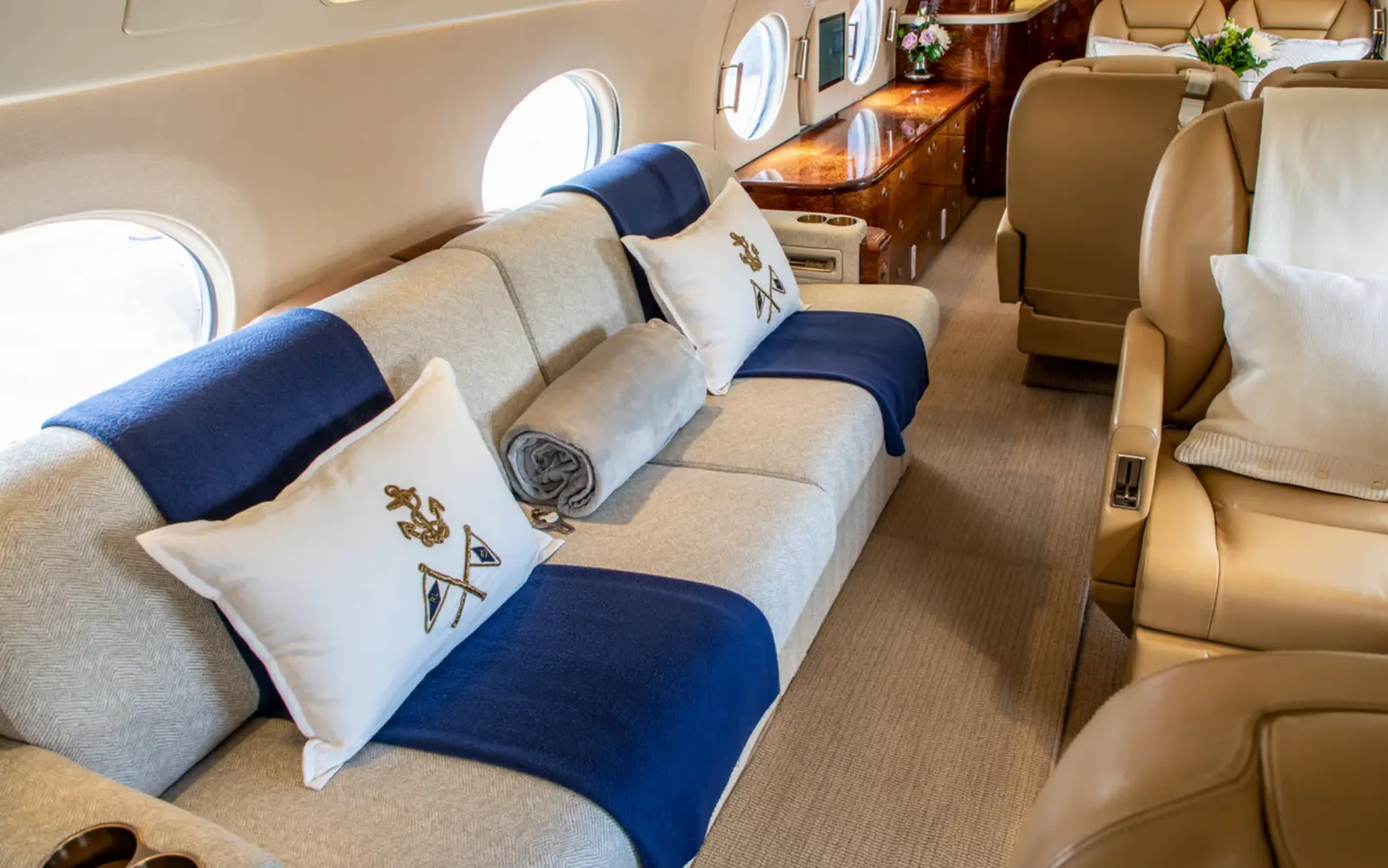 Gulfstream G450 9H-AMO operated by Gestair photo 5