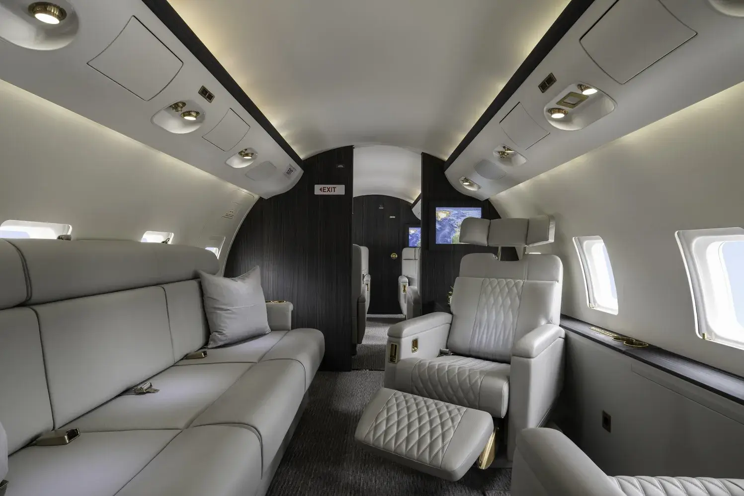 Bombardier Challenger 850 9H-BOO operated by AirX Charter, Ltd. photo 2