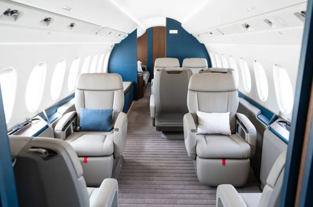 Dassault Falcon 6X 9H-DINA operated by Albinati Aeronautics photo 3