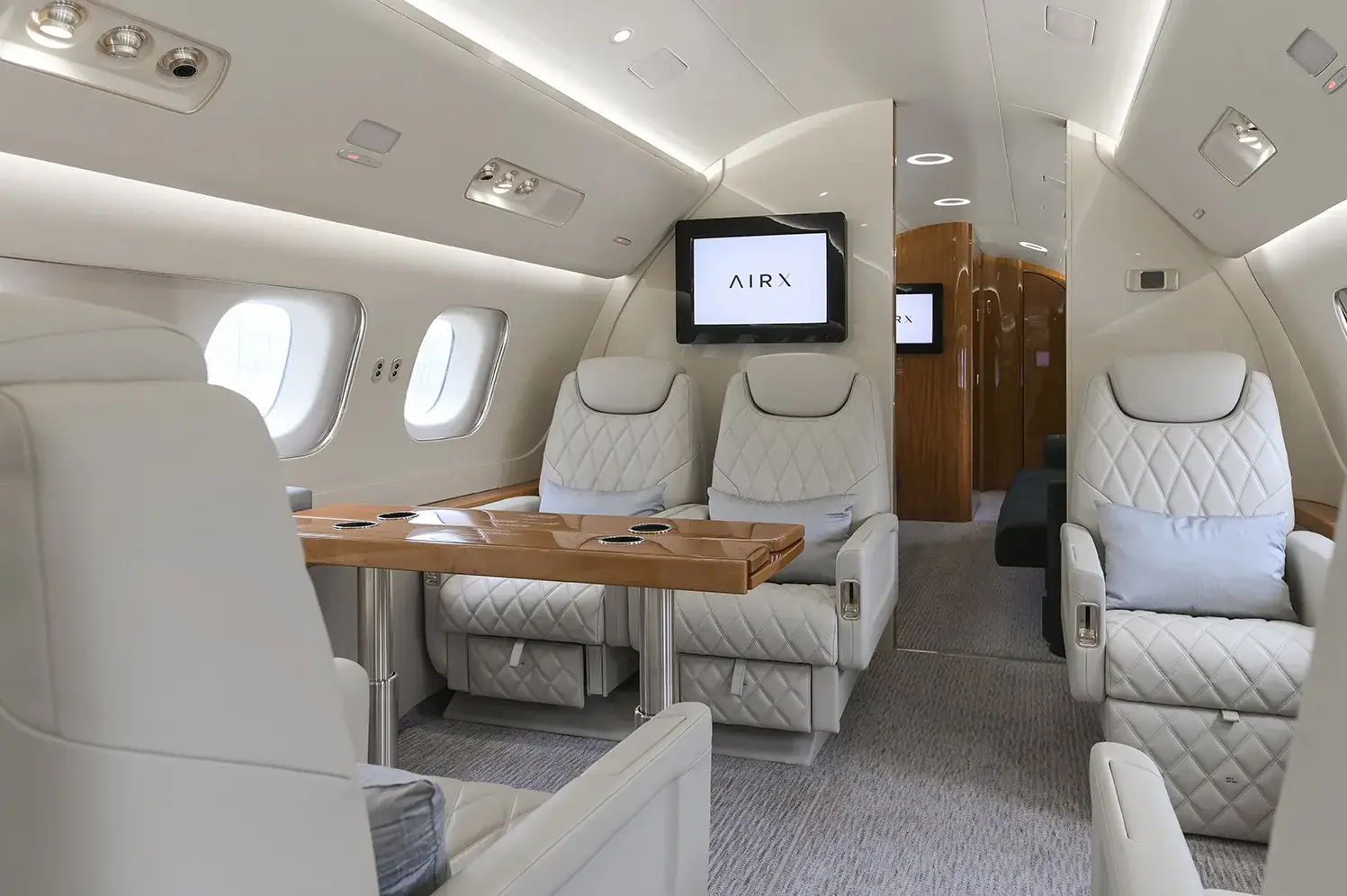 Embraer Lineage 1000 9H-FAB operated by AirX Charter, Ltd. photo 5