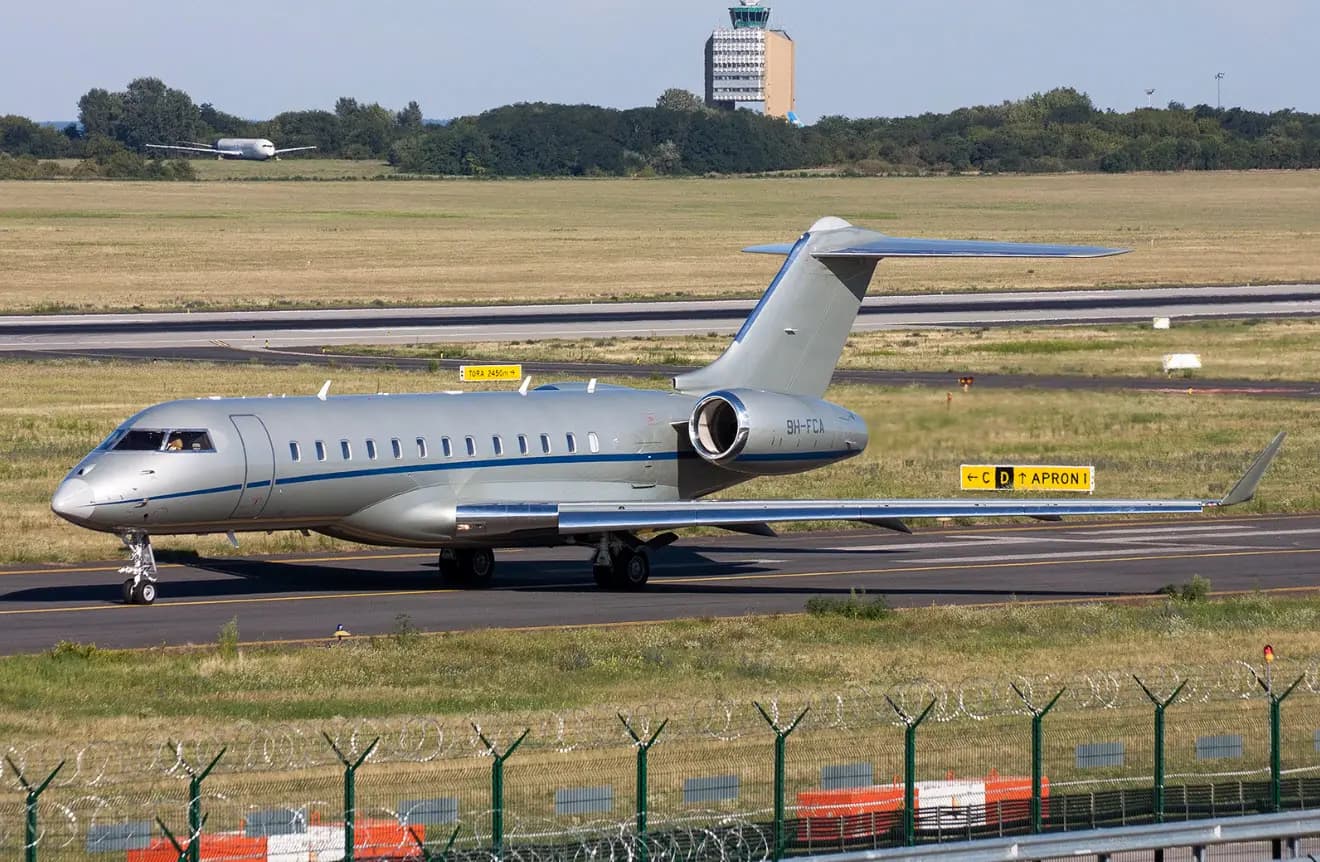 Bombardier Global 6000 9H-FCA operated by Albinati Aeronautics, exterior