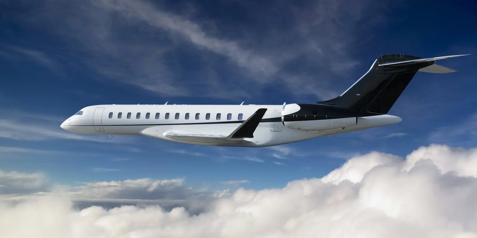 Bombardier Global 7500 9H-IBI operated by ElitAvia, exterior