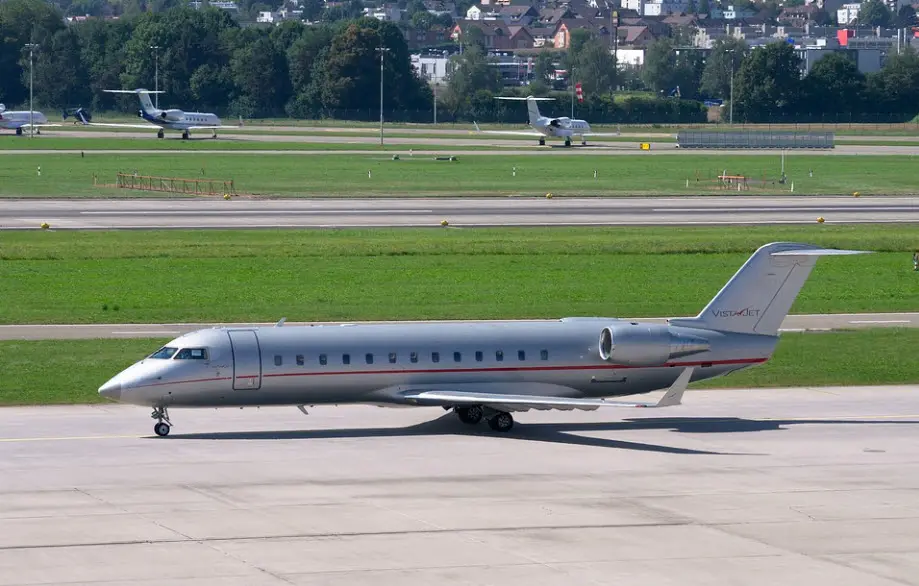 Bombardier Challenger 850 9H-ILZ operated by Vistajet photo 4