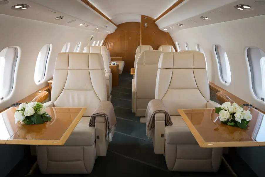 Bombardier Global 6000 9H-JBJ operated by ElitAvia photo 4