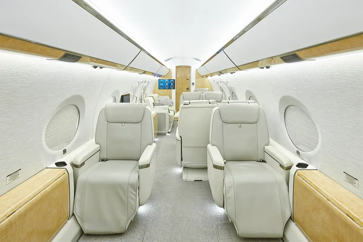 Gulfstream G450 9H-JVA operated by ElitAvia photo 2