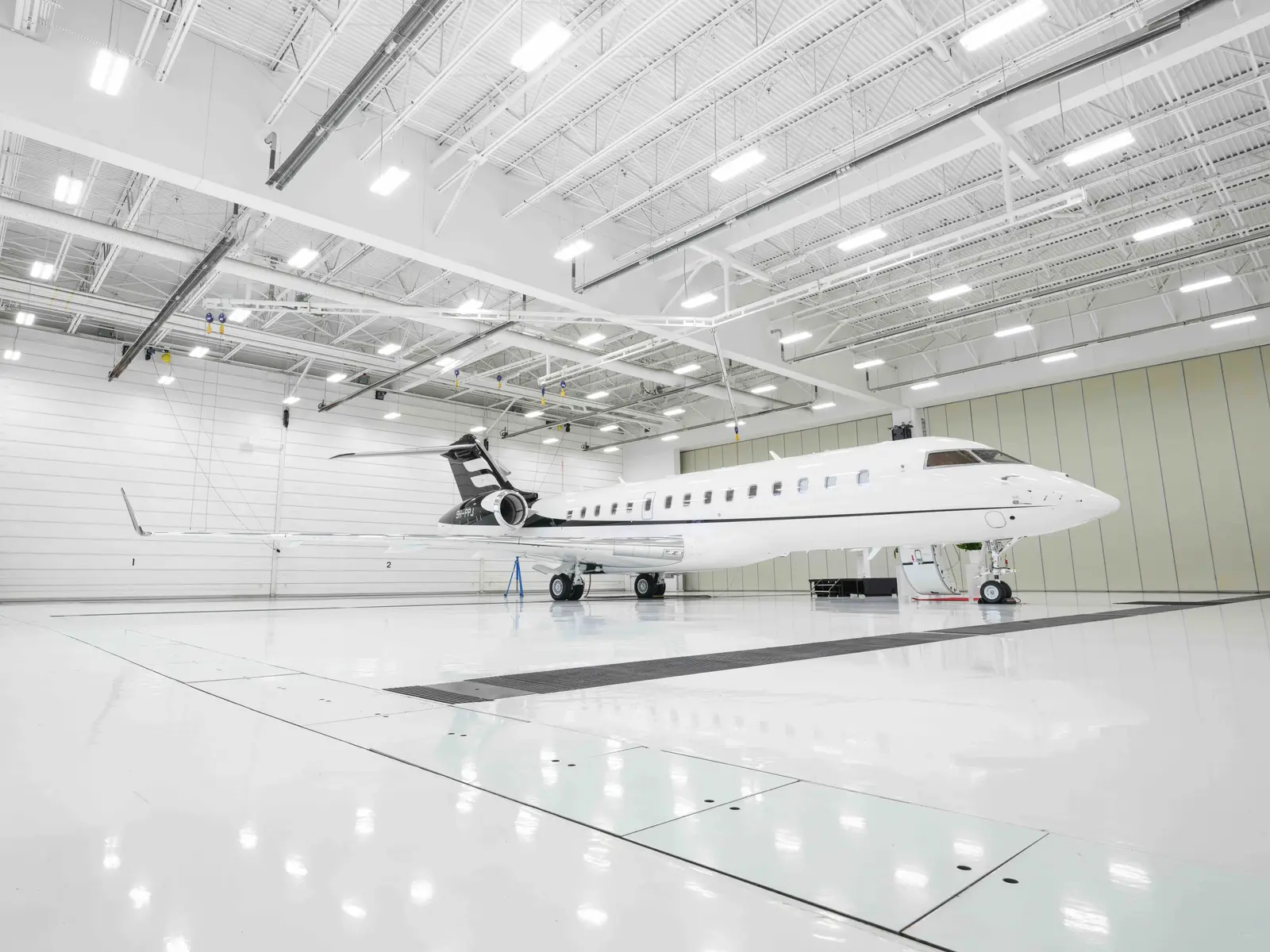 Bombardier Global 6500 9H-PPJ operated by SPARFELL Aviation Group photo 3