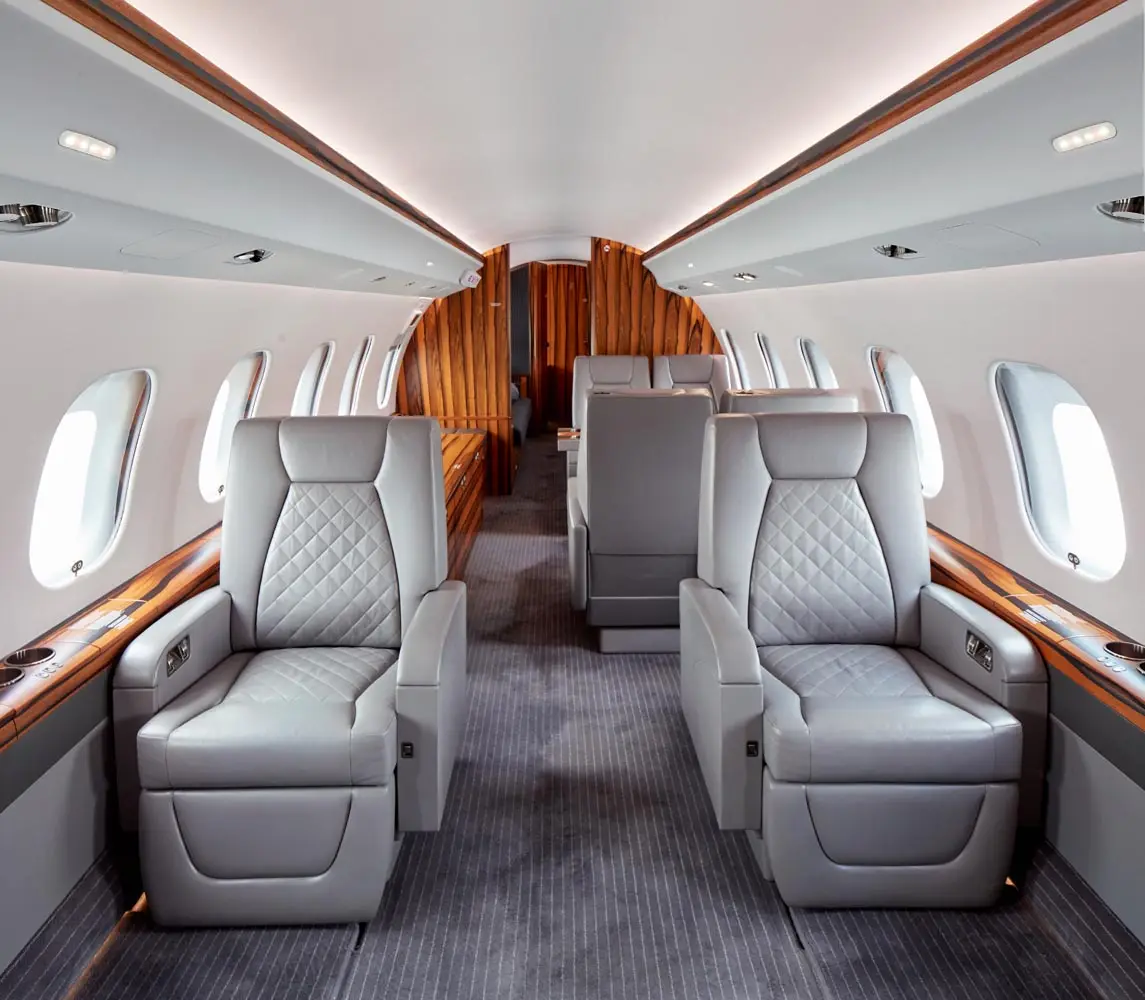 Bombardier Global 6000 9H-SFG operated by Avcon Jet AG photo 3