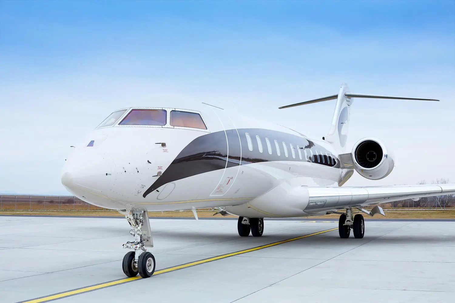 Bombardier Global 6000 9H-SFG operated by Avcon Jet AG photo 4