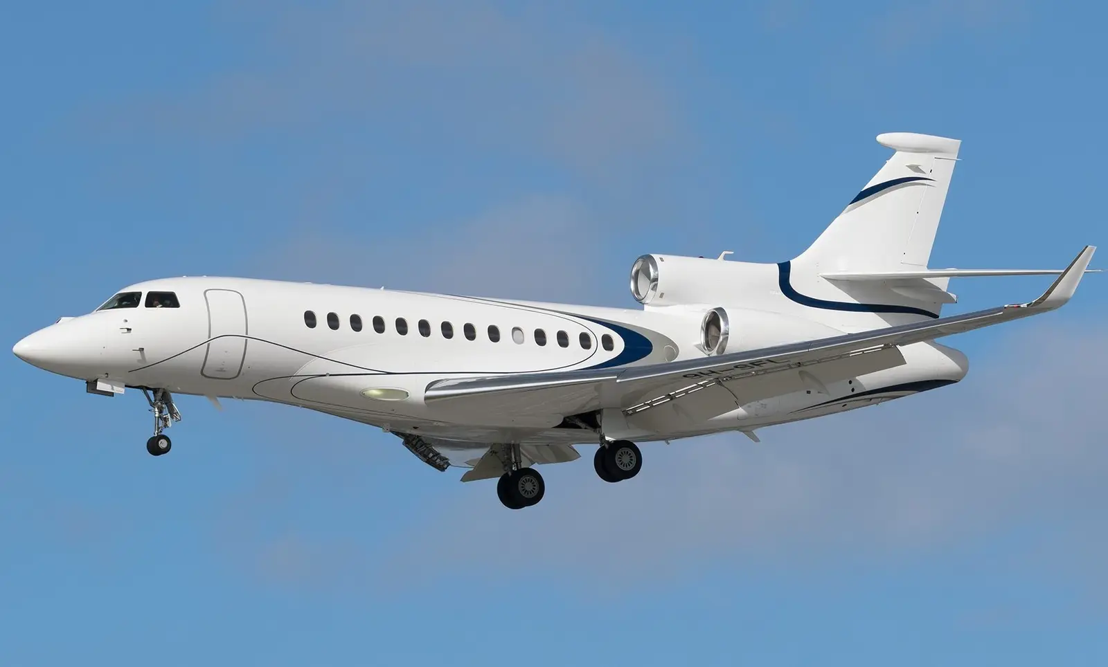 Dassault Falcon 7X 9H-SFL operated by SPARFELL Aviation Group photo 2