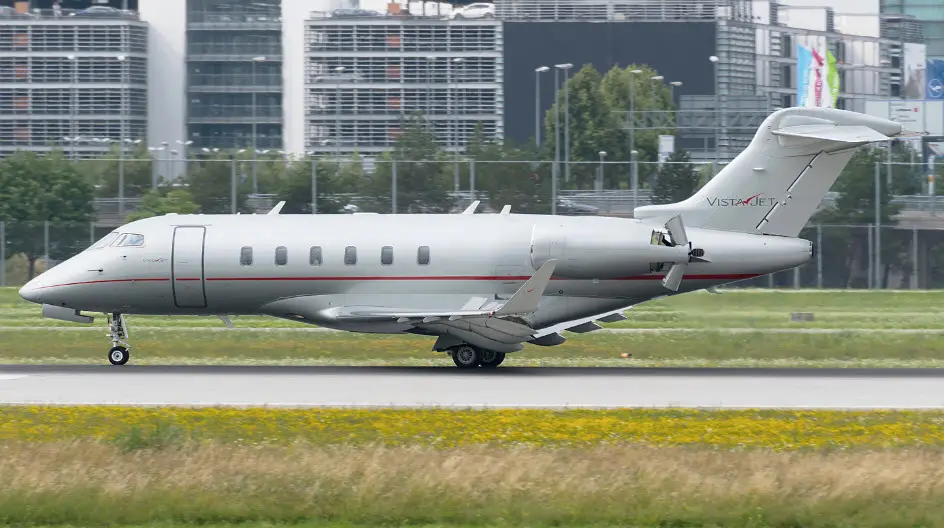 Bombardier Challenger 350 9H-VCJ operated by Vistajet photo 4