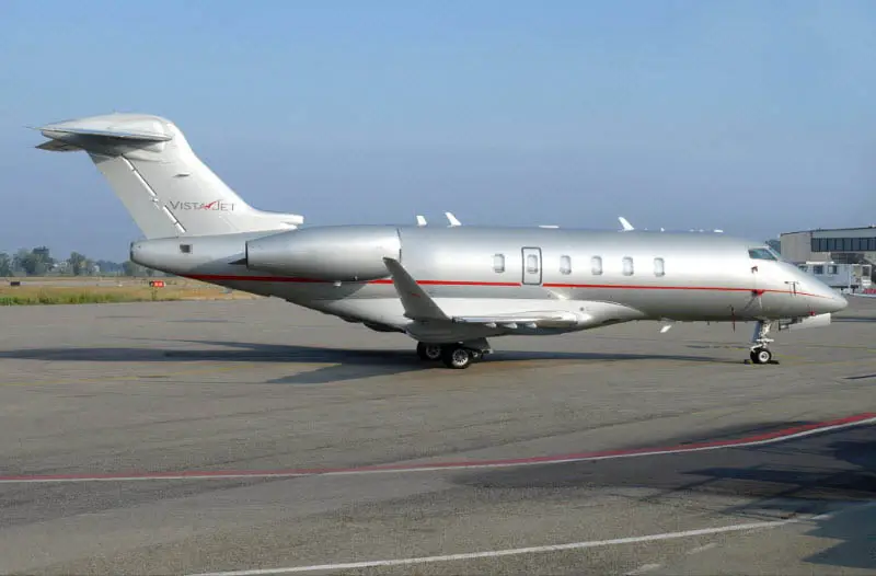 Bombardier Challenger 350 9H-VCL operated by Vistajet photo 4