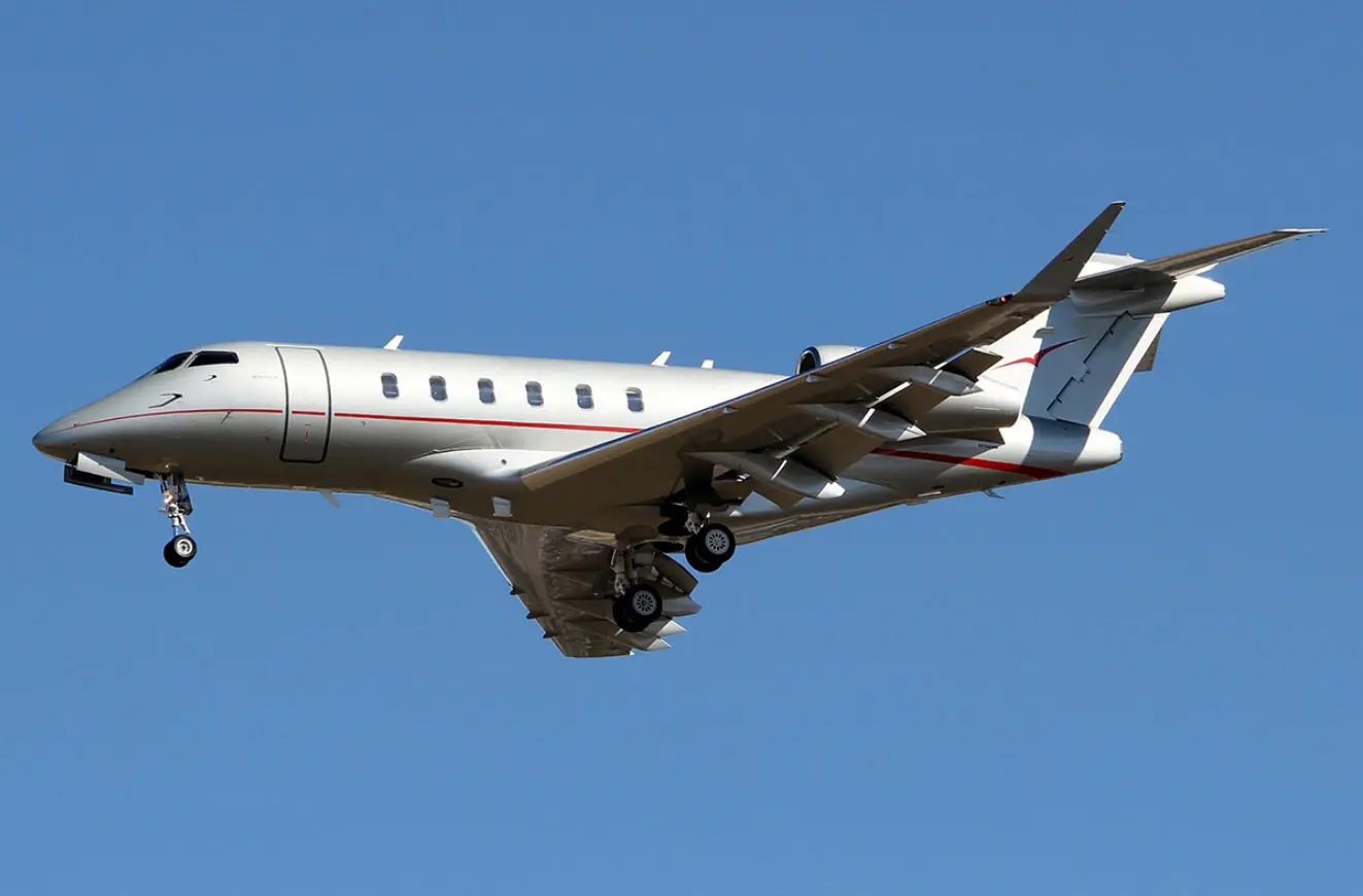 Bombardier Challenger 350 9H-VCX operated by Vistajet, exterior