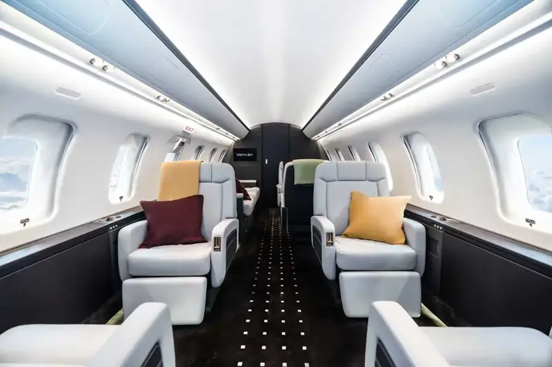 Bombardier Challenger 605 9H-VFM operated by Vistajet photo 3