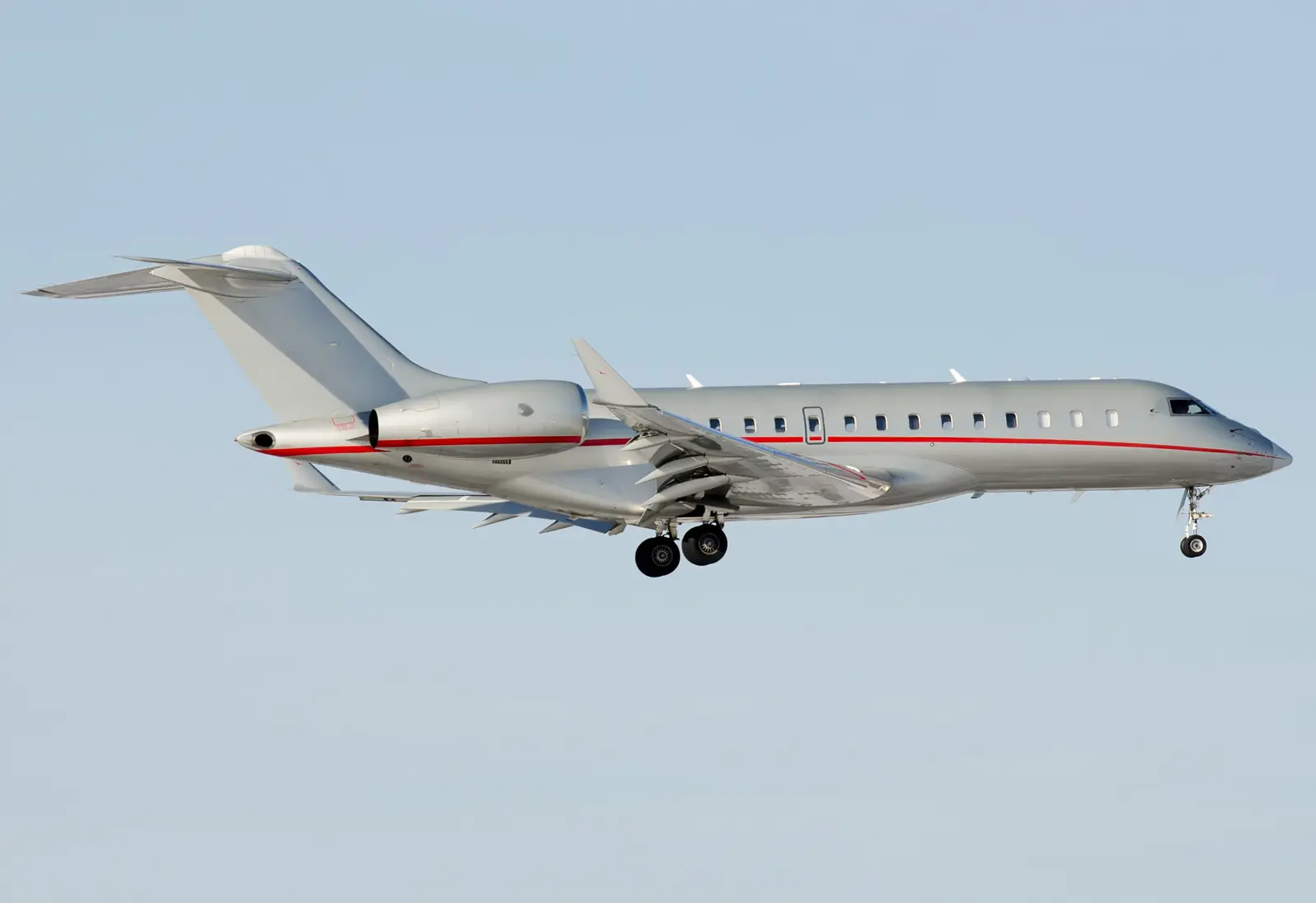 Bombardier Global 6000 9H-VJC operated by VistaJet photo 5