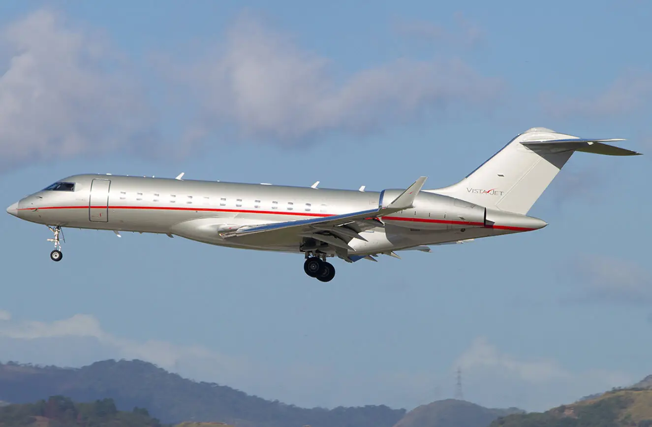 Bombardier Global 6000 9H-VJD operated by VistaJet photo 4