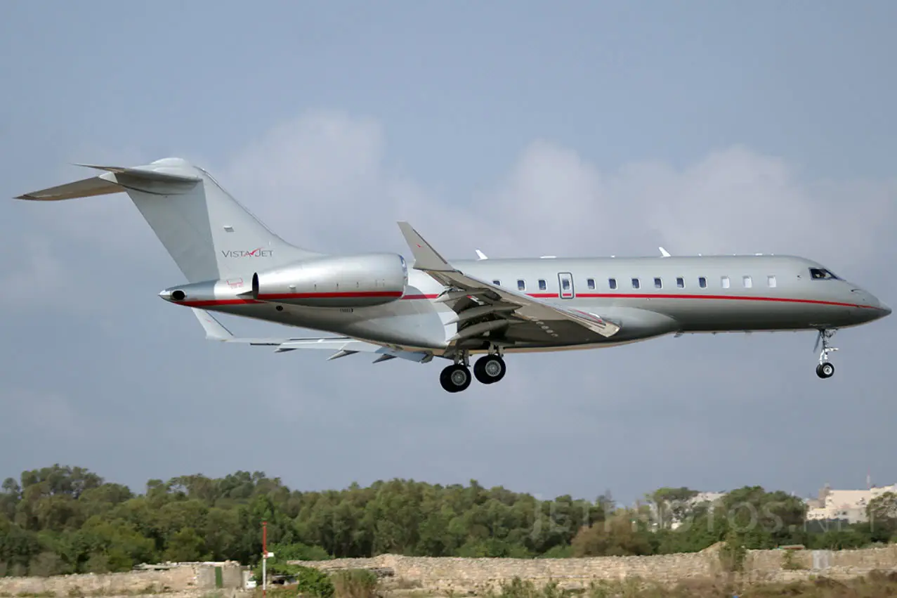 Bombardier Global 6000 9H-VJE operated by Vistajet photo 4