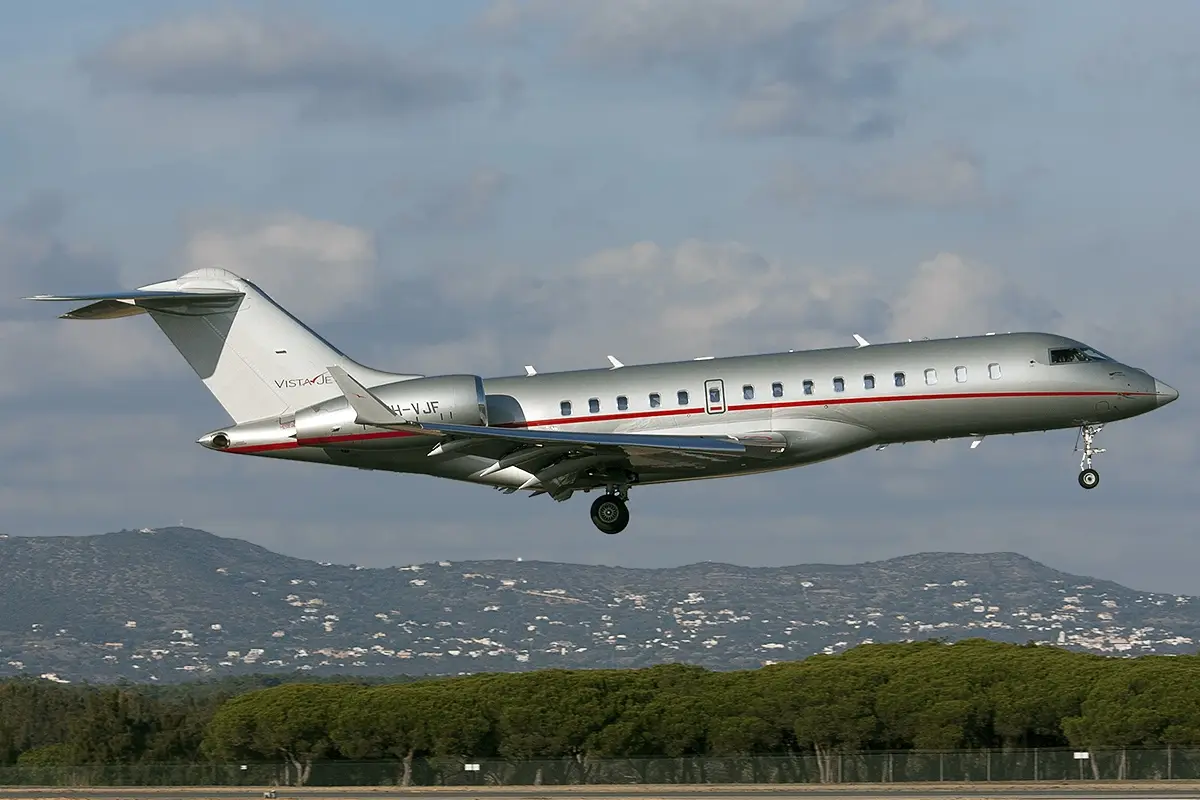 Bombardier Global 6000 9H-VJF operated by Vistajet, exterior