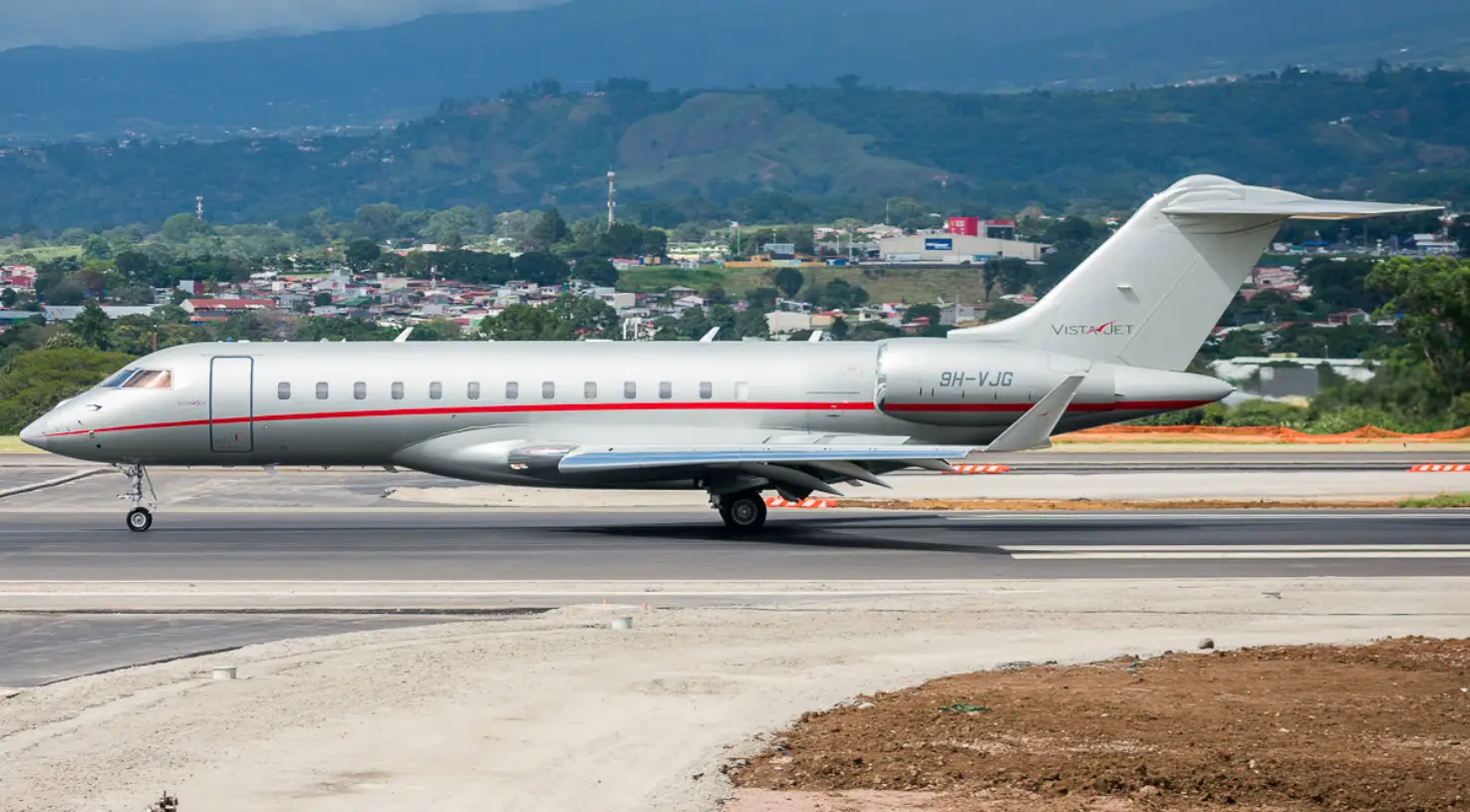 Bombardier Global 6000 9H-VJG operated by Vistajet, exterior