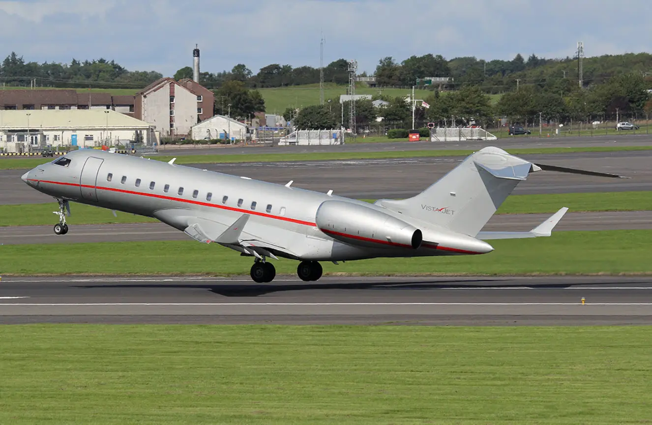 Bombardier Global 6000 9H-VJL operated by Vistajet photo 4