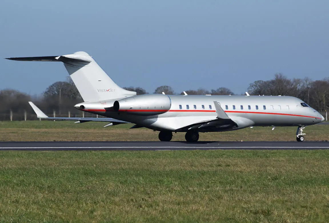 Bombardier Global 6000 9H-VJQ operated by Vistajet photo 4