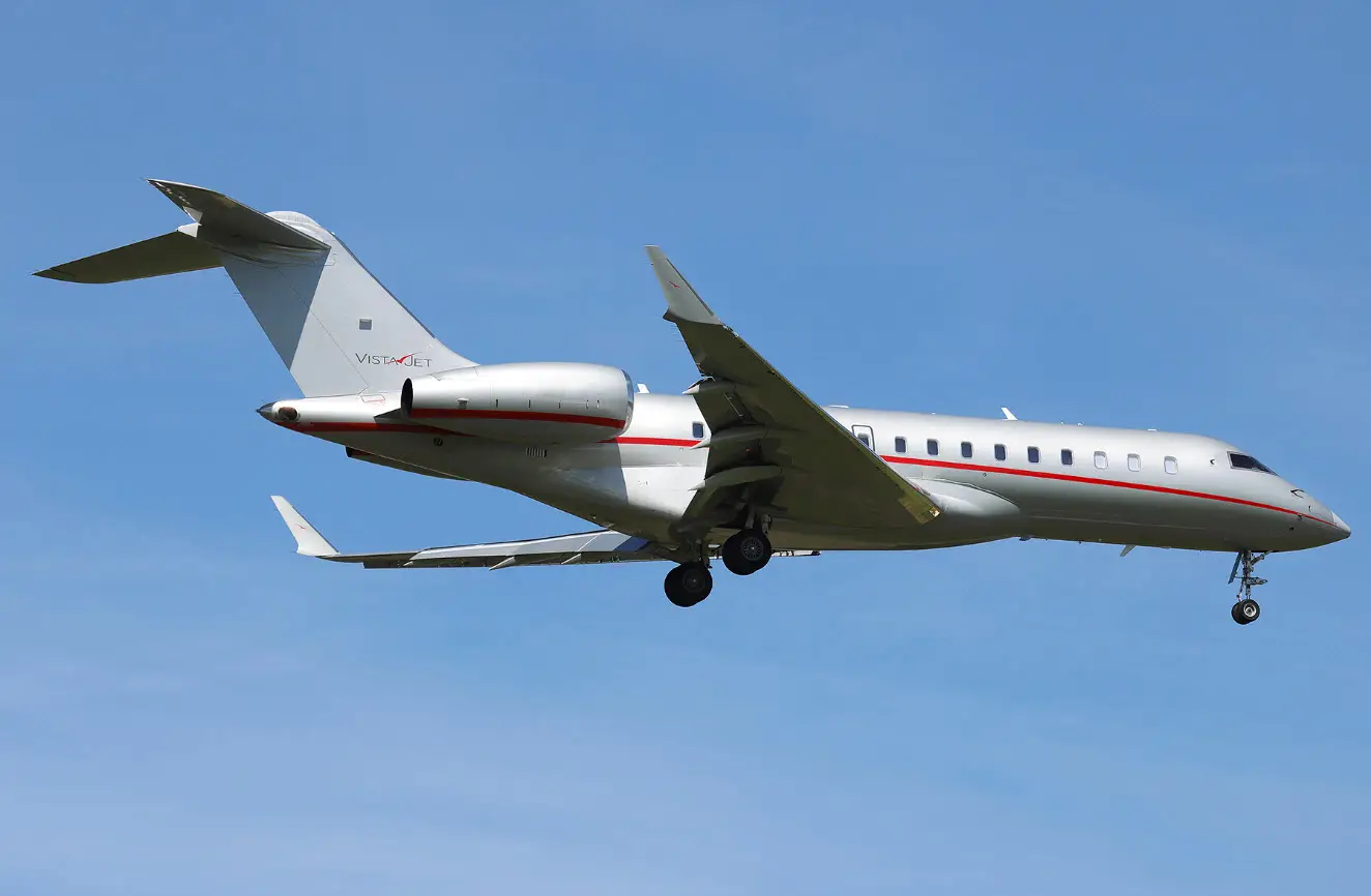 Bombardier Global 6000 9H-VJX operated by Vistajet photo 4