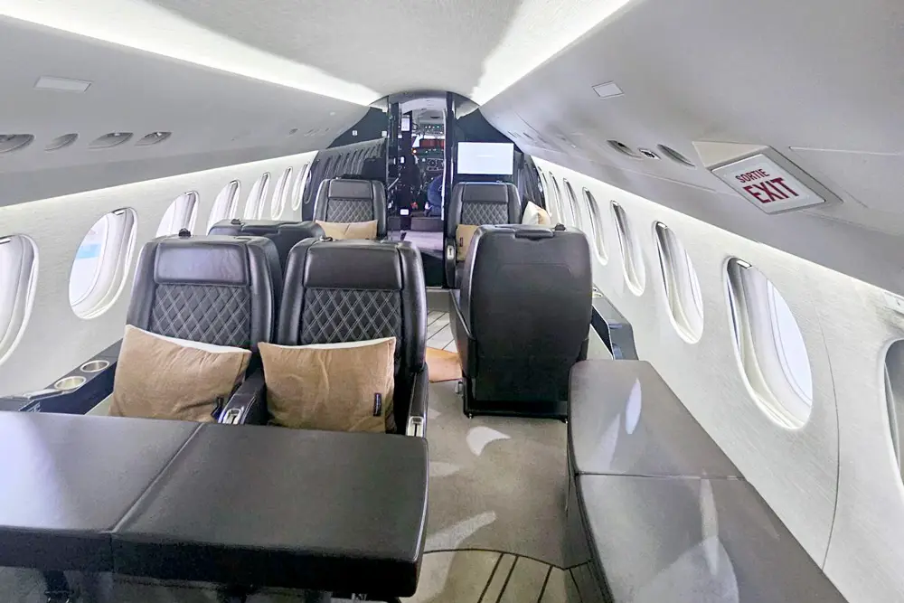 Dassault Falcon 7X 9H-VSLK operated by Luxaviation Asia photo 3